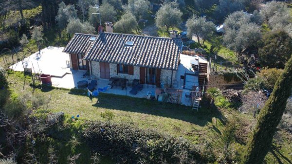casa indipendente in vendita a Montepulciano