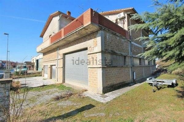 casa indipendente in vendita a Montepulciano in zona Montepulciano Stazione