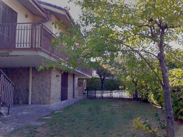 casa indipendente in vendita a Montepulciano