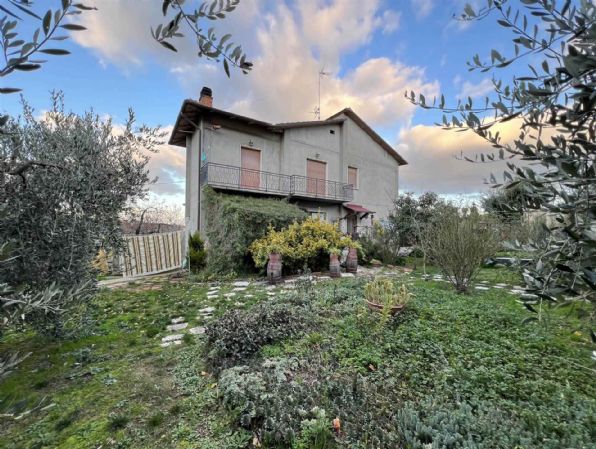 casa indipendente in vendita a Montepulciano