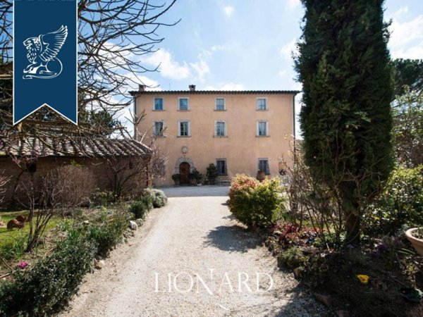 negozio in vendita a Montepulciano