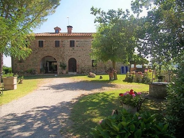 locale di sgombero in vendita a Montepulciano