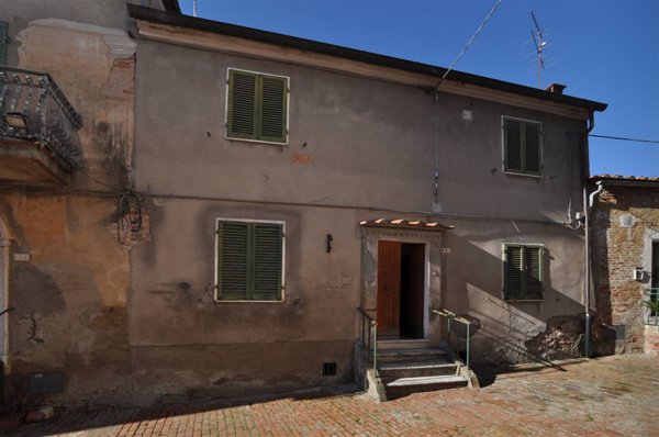 casa indipendente in vendita a Montepulciano in zona Valiano
