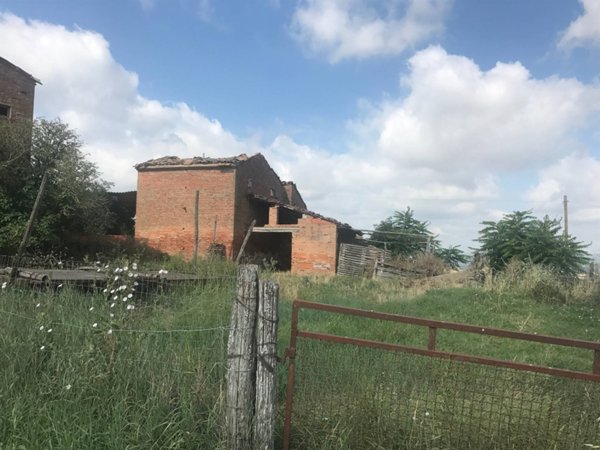 casa indipendente in vendita a Montepulciano