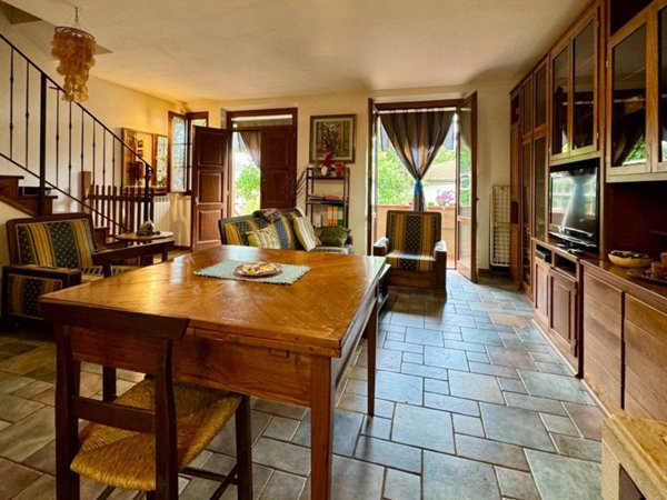 casa indipendente in vendita a Montepulciano