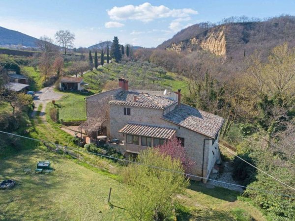 casa indipendente in vendita a Montepulciano
