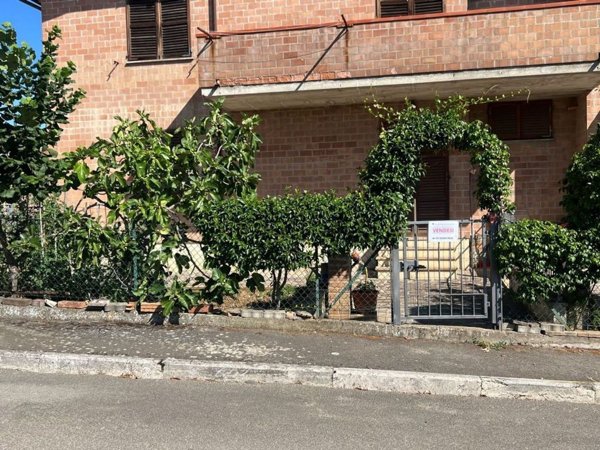 appartamento in vendita a Montepulciano in zona Valiano