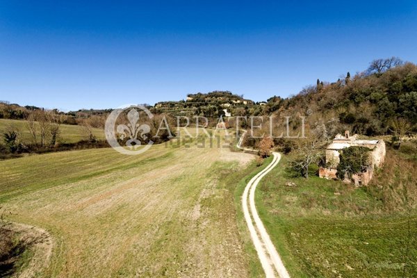rudere in vendita a Montepulciano