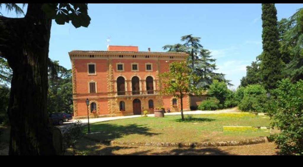 casa indipendente in vendita a Montepulciano