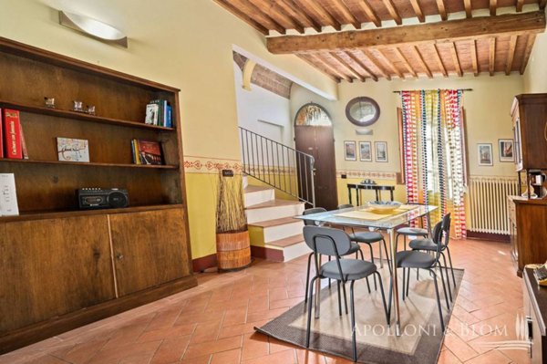 casa indipendente in vendita a Montepulciano in zona Abbadia