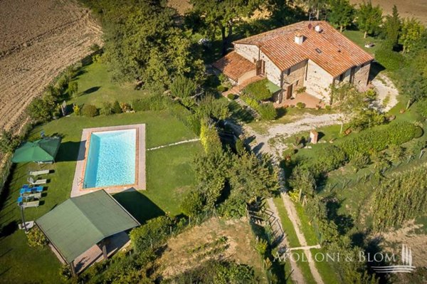 casa indipendente in vendita a Montepulciano