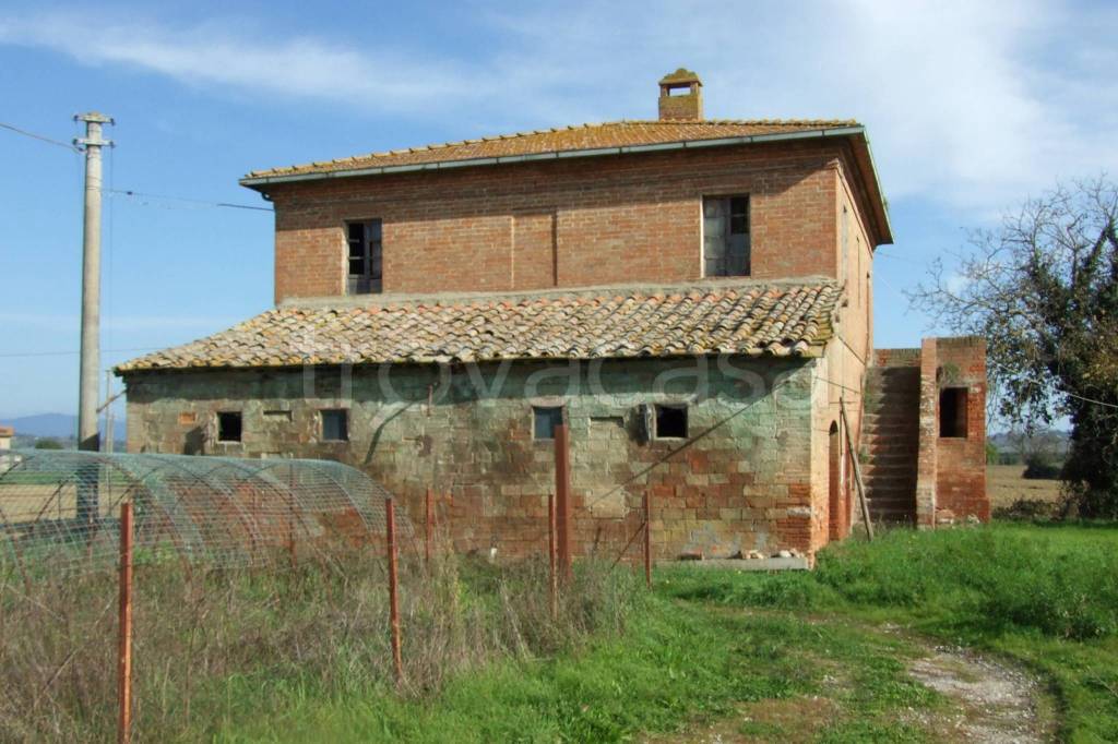 casa indipendente in vendita a Montepulciano in zona Tre Berte
