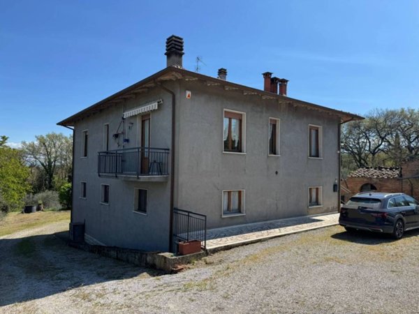 casa indipendente in vendita a Montepulciano