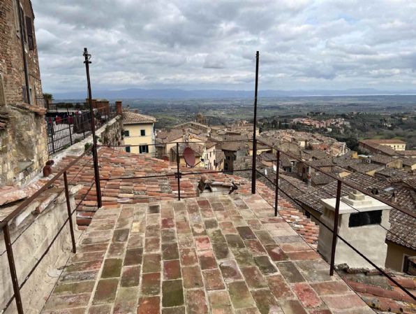 casa indipendente in vendita a Montepulciano