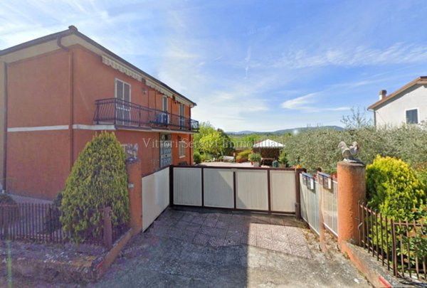 casa indipendente in vendita a Montepulciano in zona Acquaviva