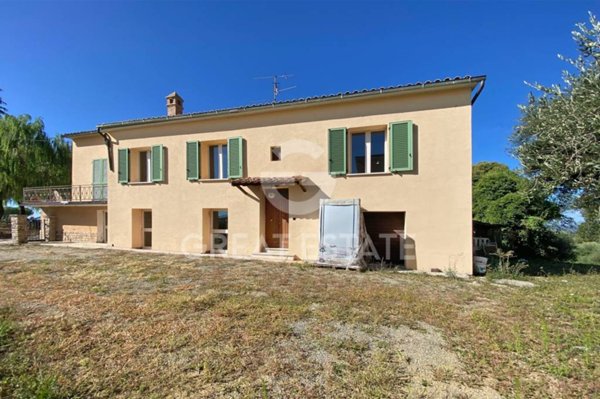casa indipendente in vendita a Montepulciano in zona Valiano
