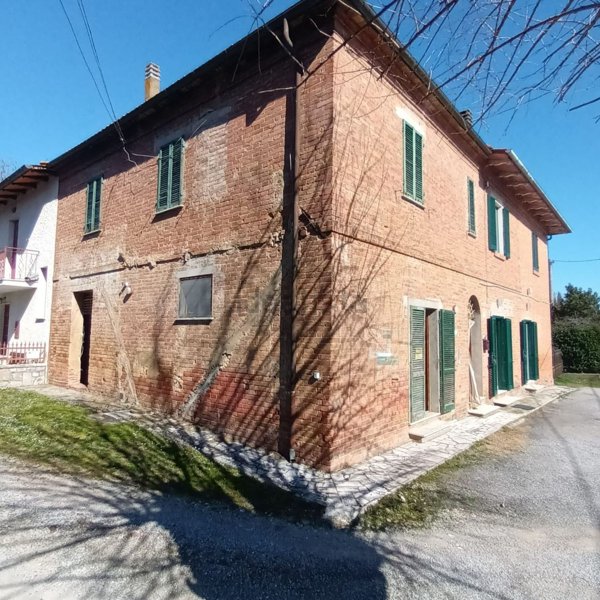 quadrivano in vendita a Montepulciano in zona Acquaviva