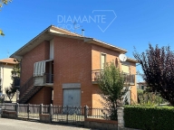 casa indipendente in vendita a Montepulciano in zona Montepulciano Stazione