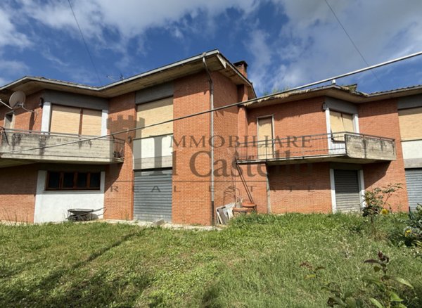 casa indipendente in vendita a Montepulciano