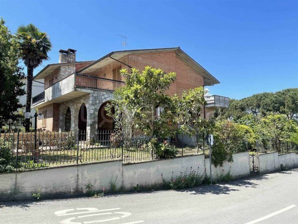 casa indipendente in vendita a Montepulciano in zona Montepulciano Stazione