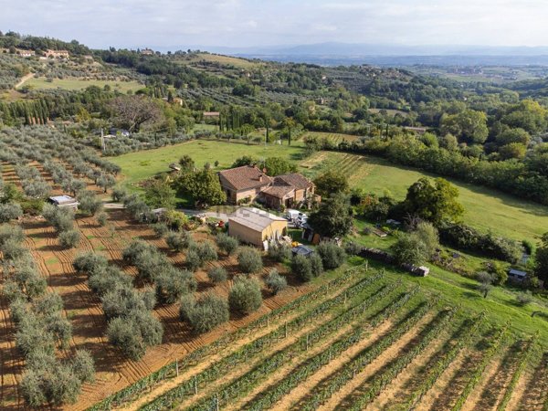 casa indipendente in vendita a Montepulciano
