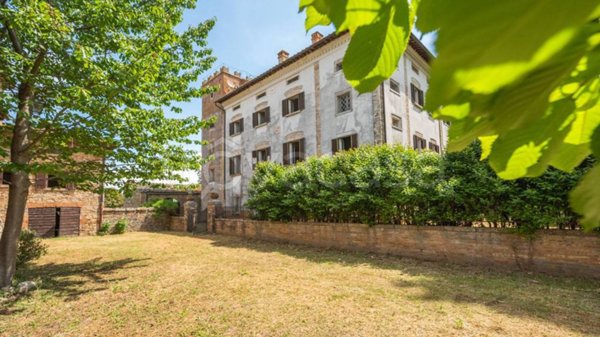 negozio in vendita a Montepulciano