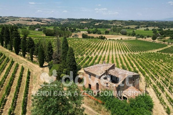 casa indipendente in vendita a Montepulciano