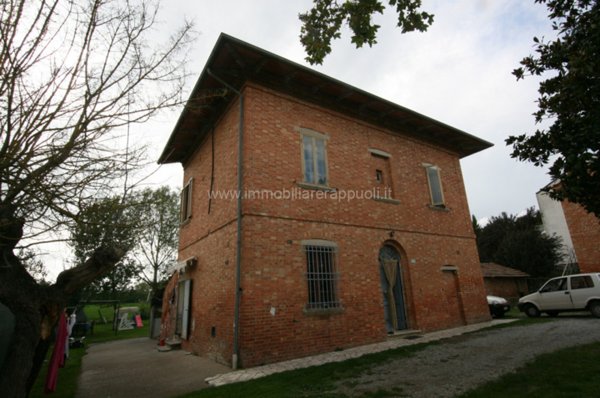 casa indipendente in vendita a Montepulciano in zona Abbadia