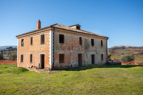 casa indipendente in vendita a Montepulciano
