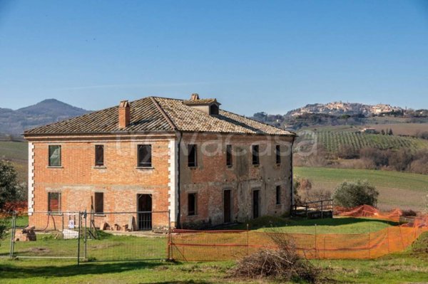 casa indipendente in vendita a Montepulciano
