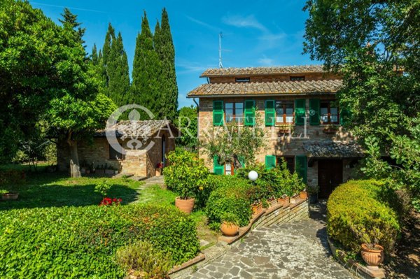 casa indipendente in vendita a Montepulciano