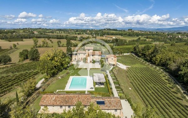 casa indipendente in vendita a Montepulciano in zona Montepulciano Stazione