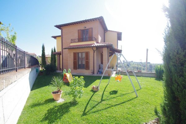 casa indipendente in vendita a Montepulciano