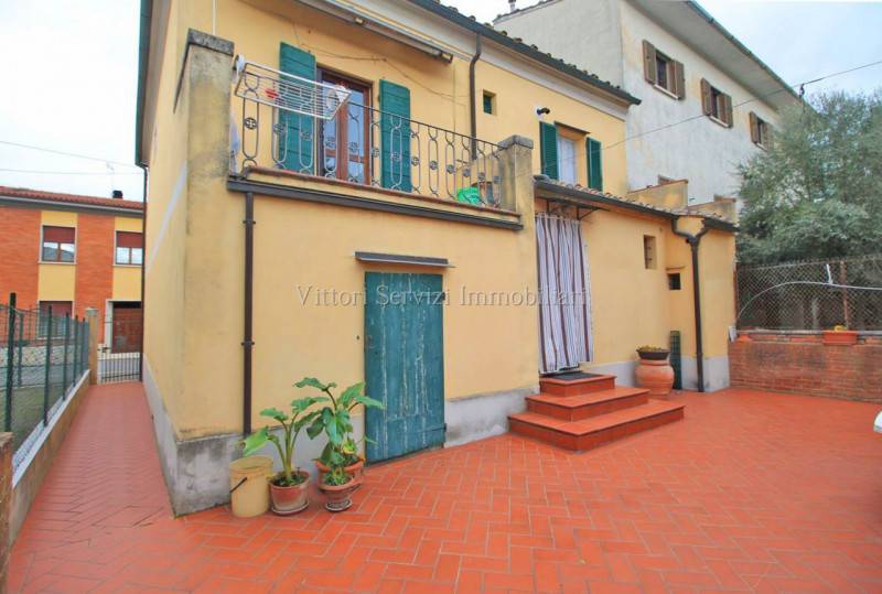 casa indipendente in vendita a Montepulciano in zona Abbadia
