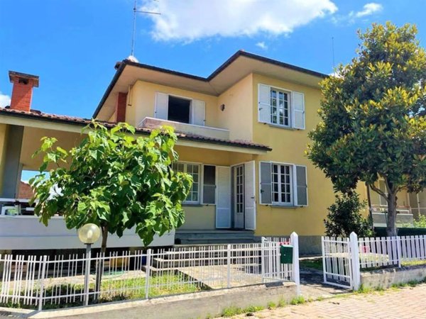 casa indipendente in vendita a Montepulciano in zona Acquaviva