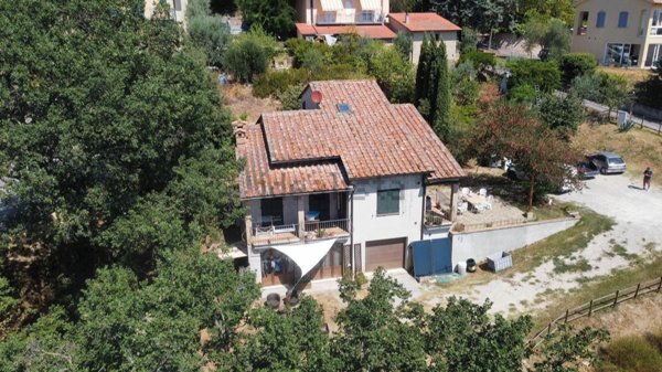casa indipendente in vendita a Montepulciano
