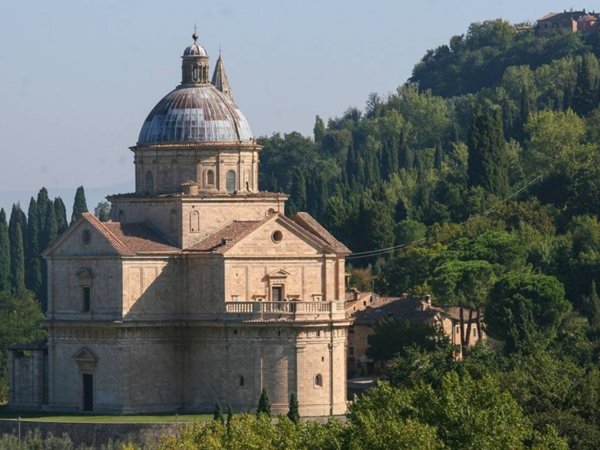 negozio in vendita a Montepulciano