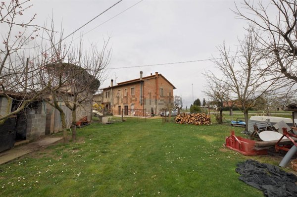 casa indipendente in vendita a Montepulciano in zona Salcheto