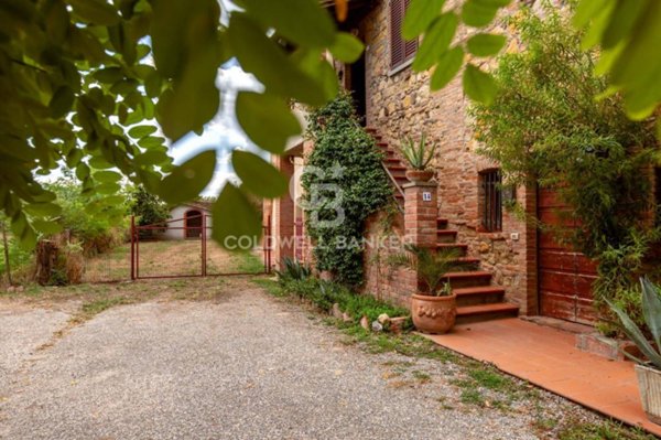 casa indipendente in vendita a Montepulciano in zona Abbadia