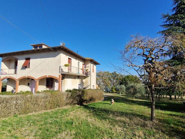 casa indipendente in vendita a Montepulciano