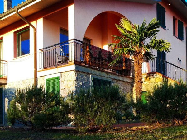 casa indipendente in vendita a Montepulciano in zona Sant'Albino