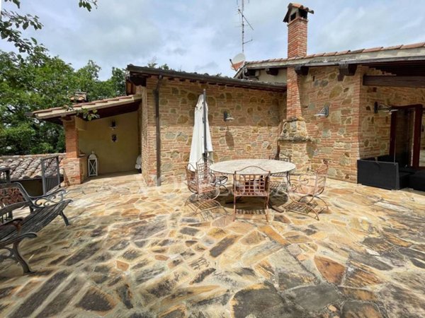 casa indipendente in vendita a Montepulciano