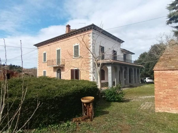 casa indipendente in vendita a Montepulciano in zona Montepulciano Stazione