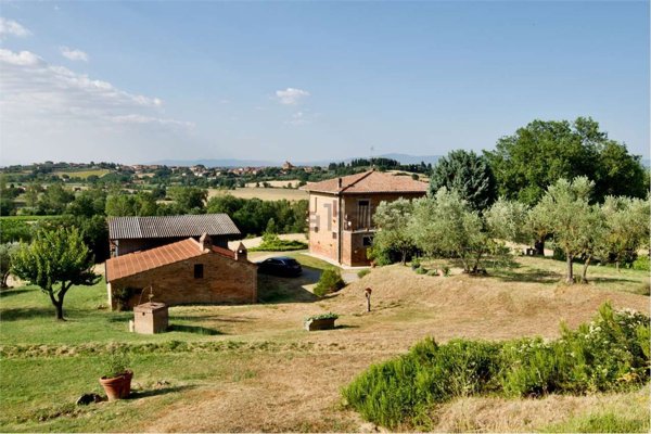 pentavano in vendita a Montepulciano