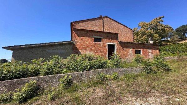 casa indipendente in vendita a Montepulciano