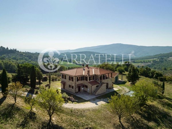 casa indipendente in vendita a Montepulciano