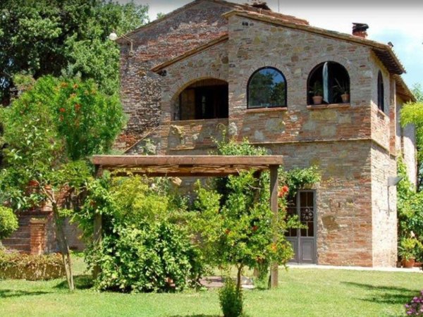 negozio in vendita a Montepulciano