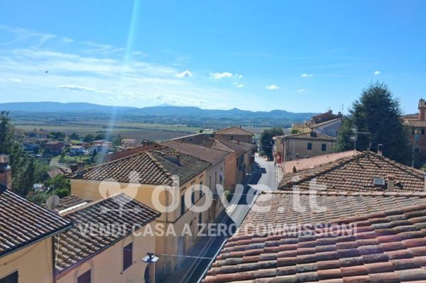 casa indipendente in vendita a Montepulciano in zona Valiano