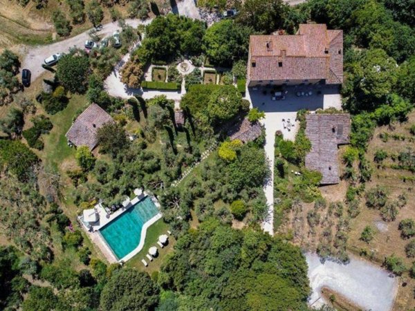 casa indipendente in vendita a Montepulciano