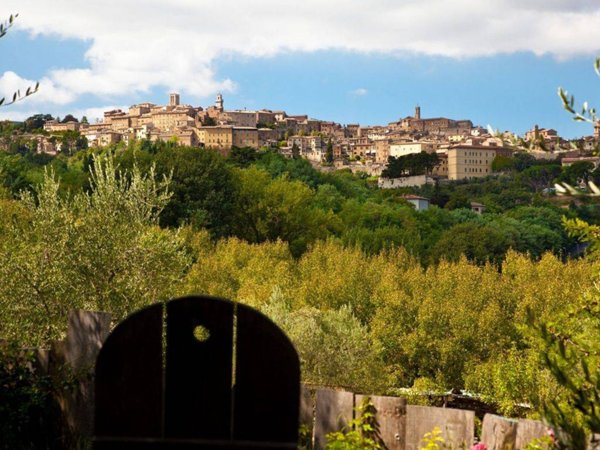 casa indipendente in vendita a Montepulciano